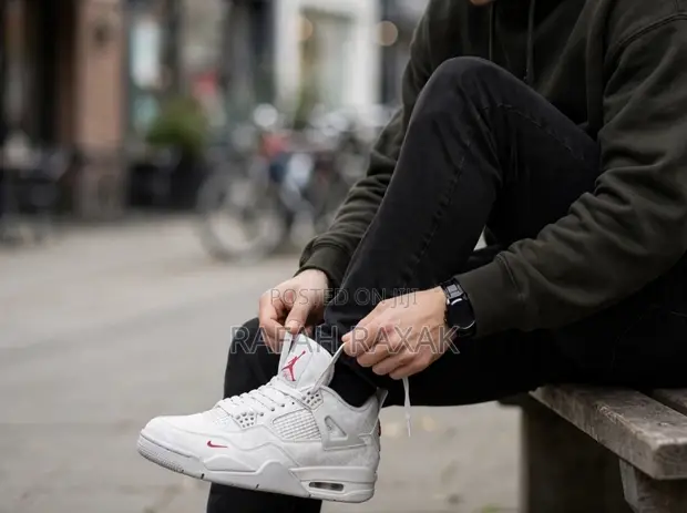 Air Jordan 4 Retro "Grey Mamba" Nigel Sylvester x Bike Sneakers - 1