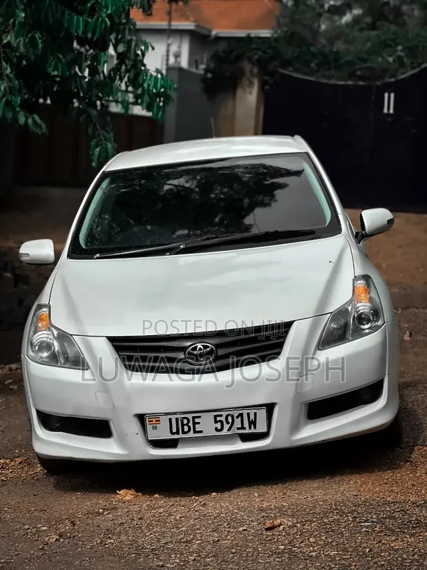 Toyota Blade 2007 White - 1