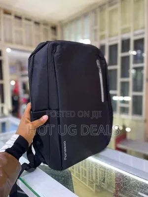 Ponasoo Anti-Theft Laptop Bag