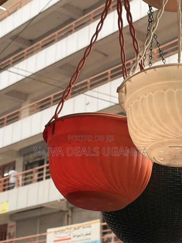 2pcs Self-Watering Indoor/Outdoor Hanging Plant Pots - 1