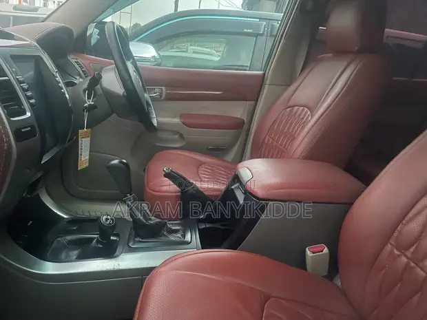 Toyota Land Cruiser Prado 2015 White - 1