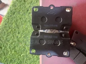 LWT Rear Brake Pads for Toyota Mark X