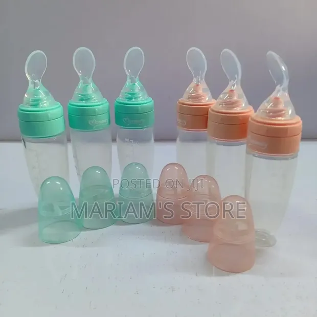 Momeasy Silicone Squeeze Feeder - 1