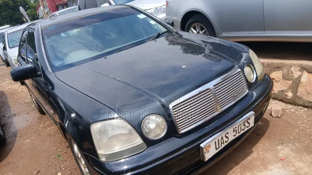 Toyota Progress 2003 Black - 1