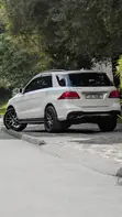 Mercedes-Benz GLE-Class 2017 Off White - 3
