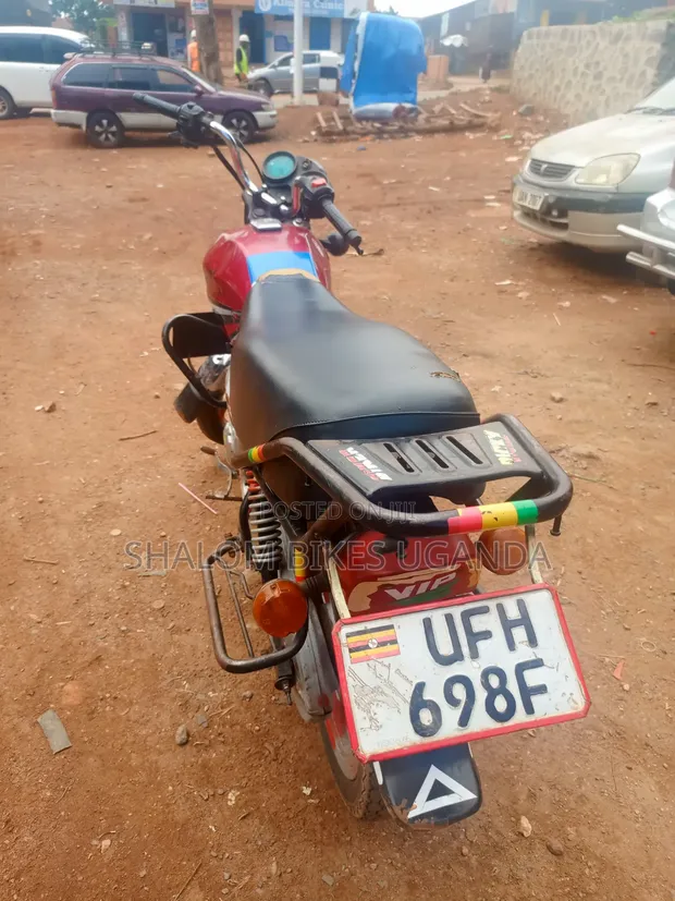 TVS HLX 125 2023 Red - 1