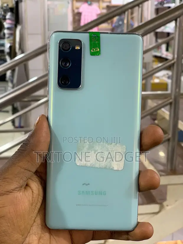 Samsung Galaxy S20 FE 128GB Blue - 1