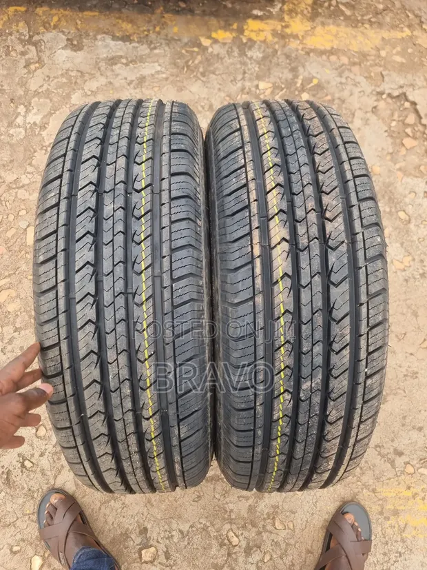 235/65R17 Mont Pro Highway Terrain Tyres - 1