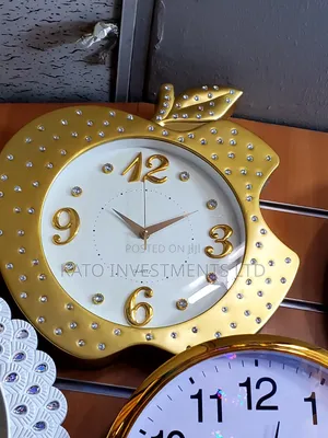 Gold Apple-Shaped Quartz Wall Clock