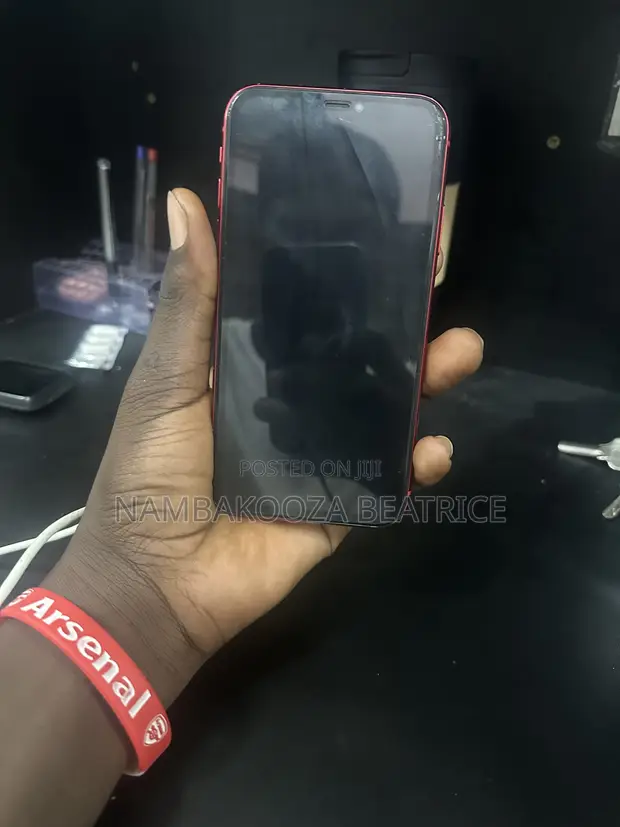 Apple iPhone 11 64GB Red - 1