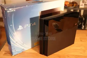 PS4 Standard Console - 12 Games + 2 Pads