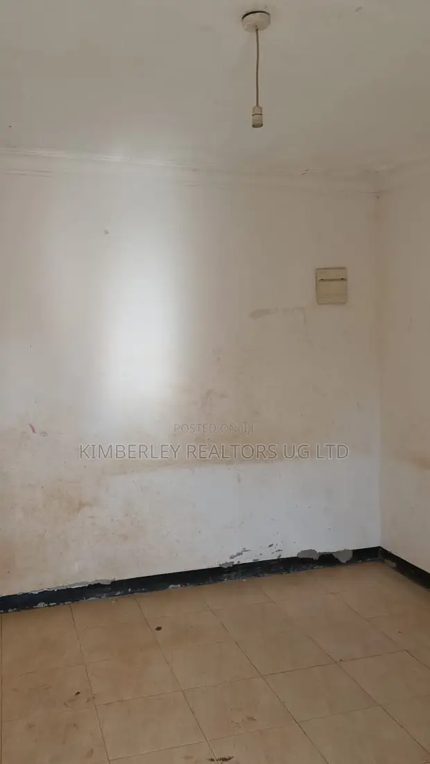 3 Bedroom House with Shop & Boys' Quarters in Mpererwe - 1