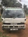 Isuzu Elf Truck - 4