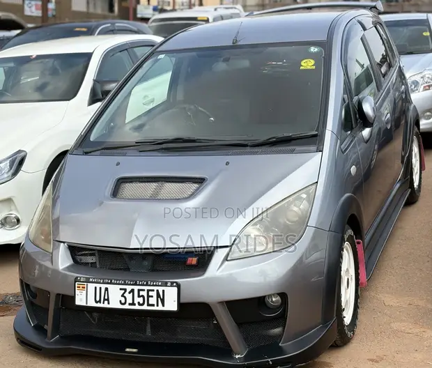 Mitsubishi Colt 2013 Silver - 1
