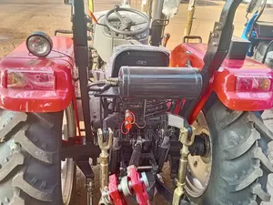 Brand New Tractor Head with Accessories