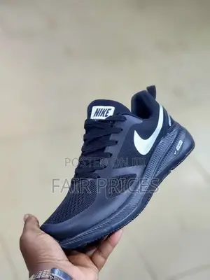 Nike Jogging Gym Shoes - Classic Sneakers