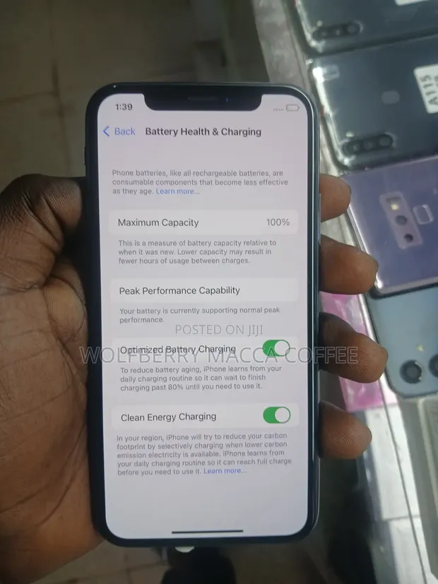 Apple iPhone X 64GB Black - 1