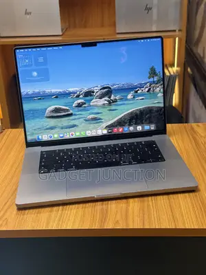 Apple MacBook Pro 2023 M2 16GB RAM 512GB SSD