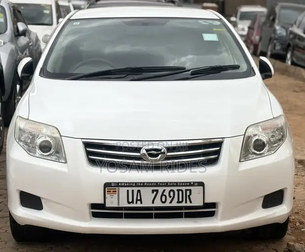 Toyota Axio 1.5 X 4WD 2011 White - 1