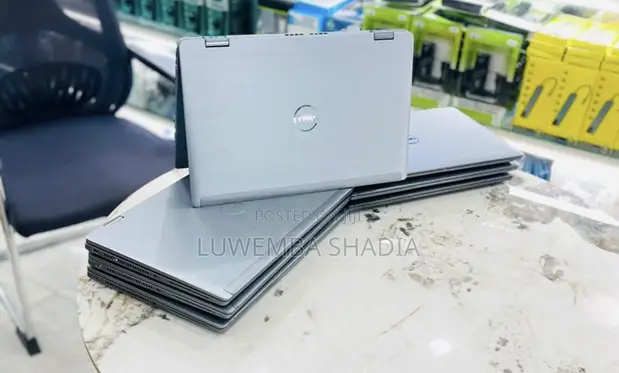 Dell Latitude 7430 2-in-1 Laptop - Core i7, 32GB RAM, 512GB SSD - 1