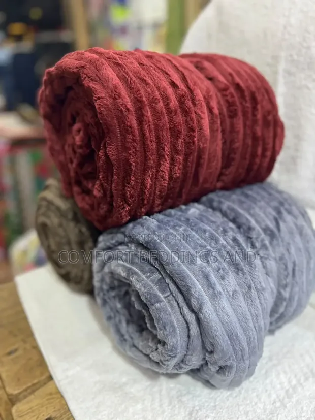 Smooth Throw Blanket - Maroon - 1