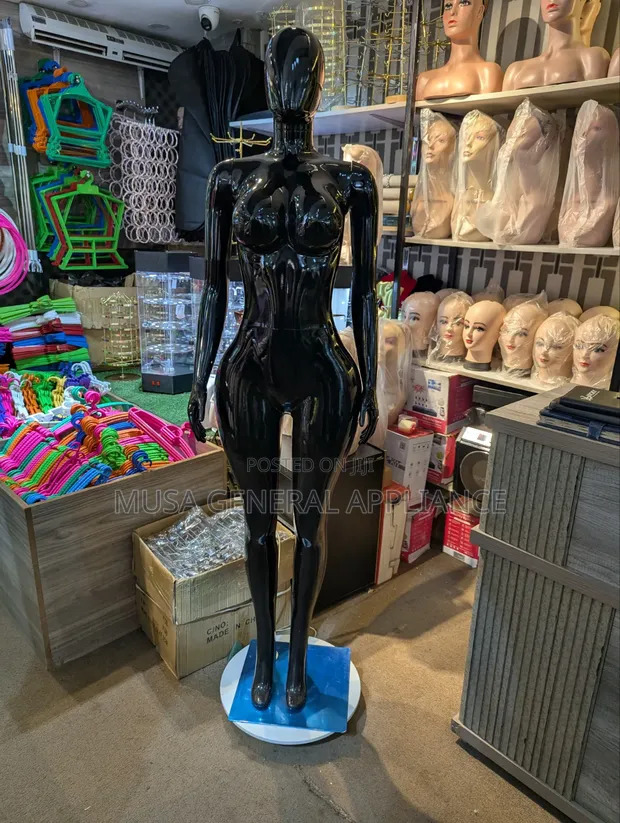 BBL-Style Full Body Female Mannequin - Glossy Black - 1