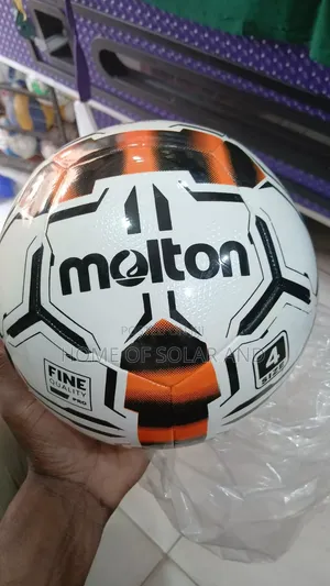 Molten Soccer Ball - Size 5
