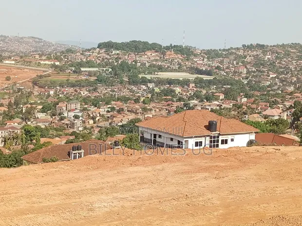 Hilltop Land for Sale in Bunamwaya-Ngobe - 1