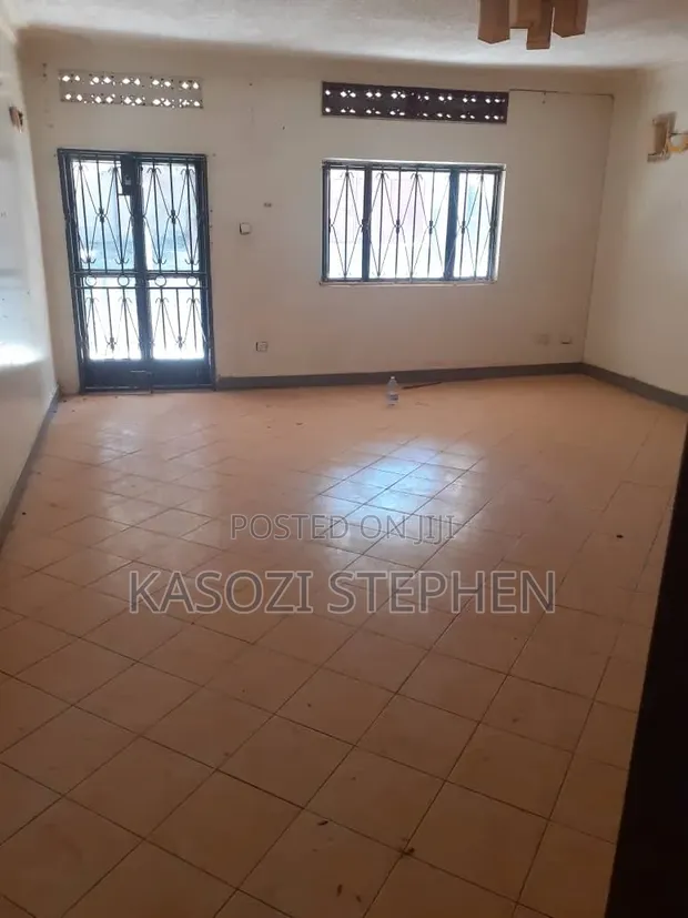 4 Bedroom House for Rent in Makindye - 1
