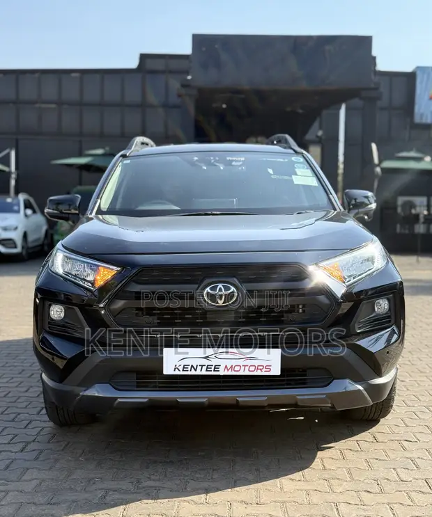 Toyota RAV4 TRD Off Road 2022 Black - 1