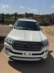 Toyota Land Cruiser 4.6 V8 ZX 2017 White - 3