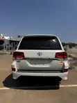 Toyota Land Cruiser 4.6 V8 ZX 2017 White - 5