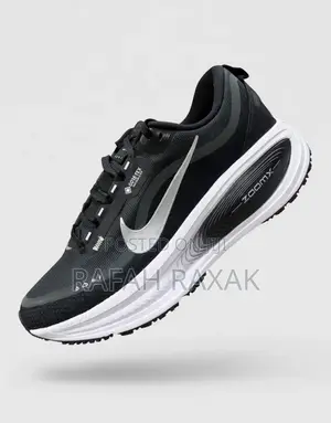 Original Nike ZoomX Vomero 18 Gore-Tex Running Trainers