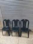 Minimalist Weatherproof Synthetic Bat Plastic Chairs (Set of 4) - 2