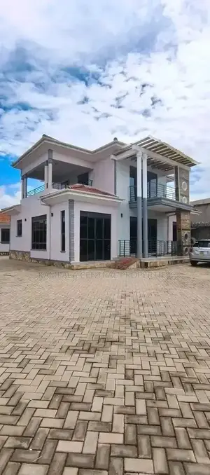 5 Bedroom Duplex for Rent in Munyonyo, Central Division