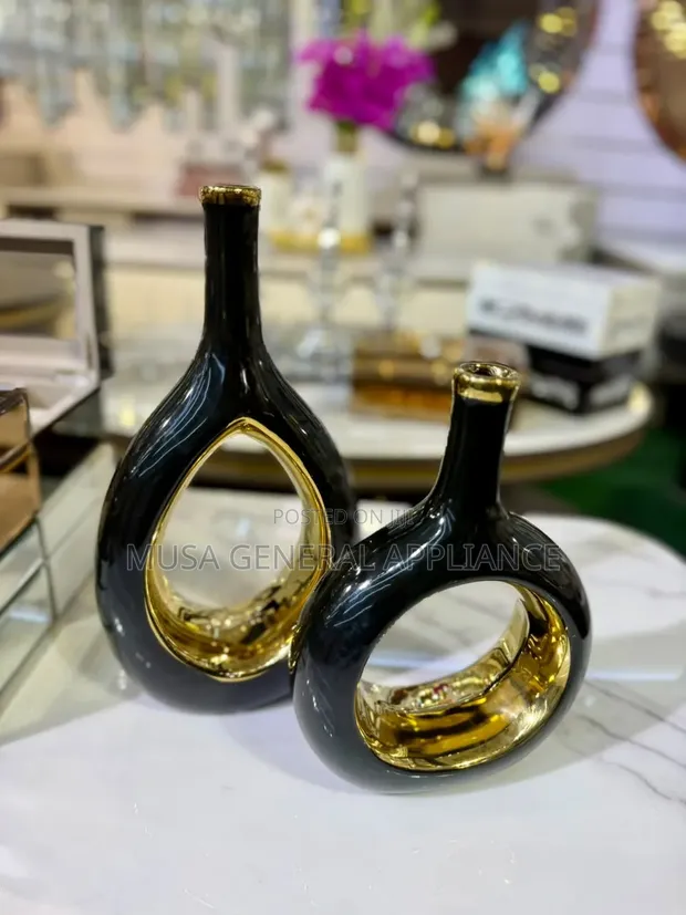 Modern Minimalist Hollow Ceramic Vases Set - 1