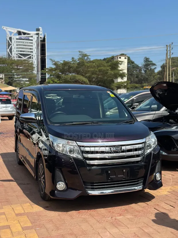 Toyota Noah Si 2014 Purple - 1