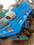 Isuzu Elf Tipper Truck - 2