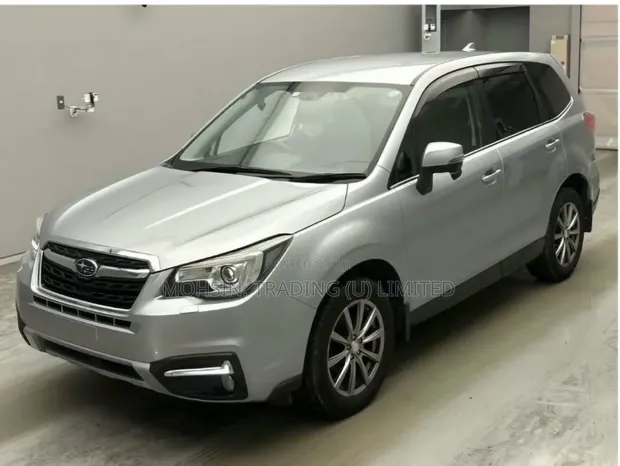 Subaru Forester 2016 Silver - 1