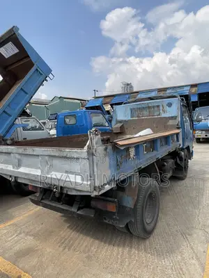 Mitsubishi Canter Tipper Truck
