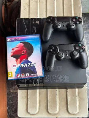 PlayStation 4 Standard Package