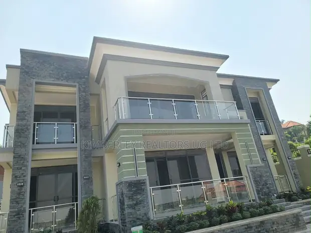 5 Bedroom House for Sale in Akright, Bwebajja - 1