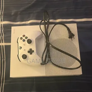 Xbox One S Machine - Blockbuster Story Campaigns