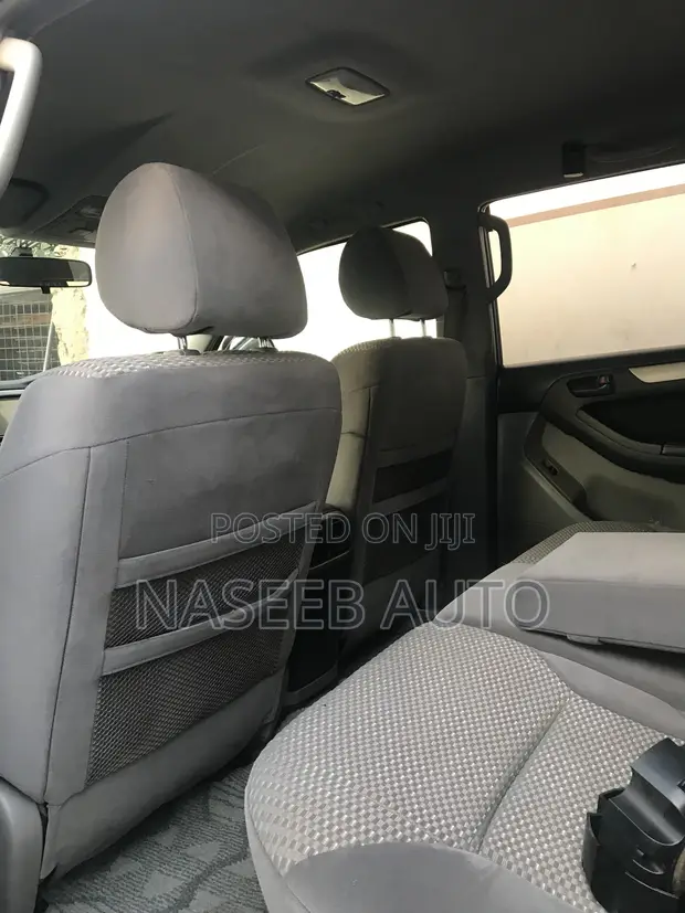 Toyota Hilux Surf 2009 Black - 1