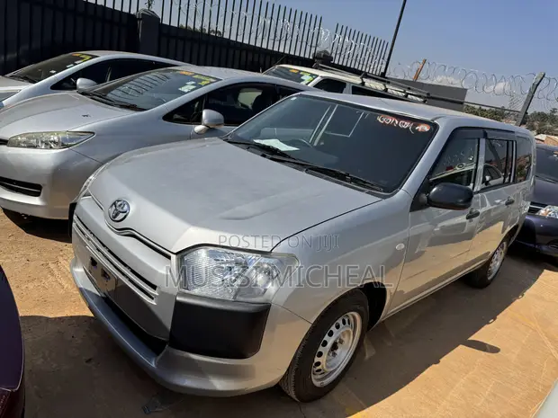 Toyota Succeed 2018 White - 1