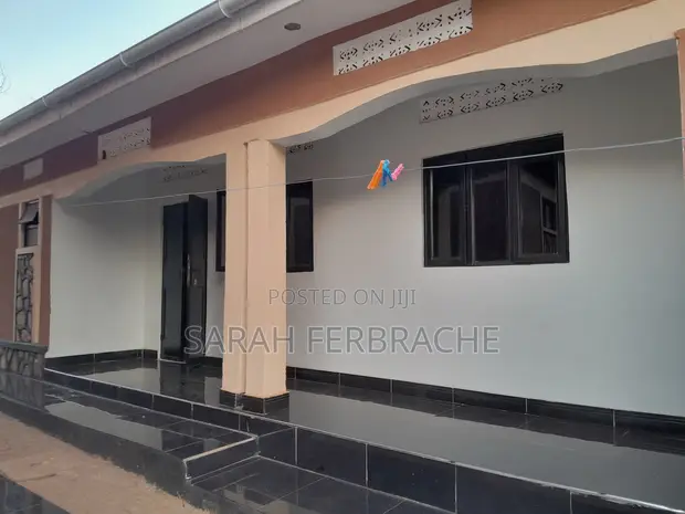 3 Bedroom House for Rent in Jinja - 1