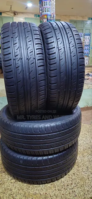 235/55 R18 Dunlop Grand Trek PT3 Tyres (Japan)