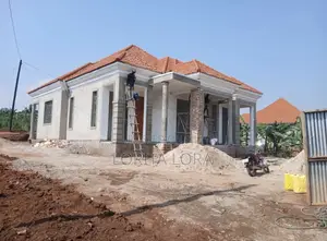 4 Bedroom Bungalow for Sale in Nakwero, Central Division