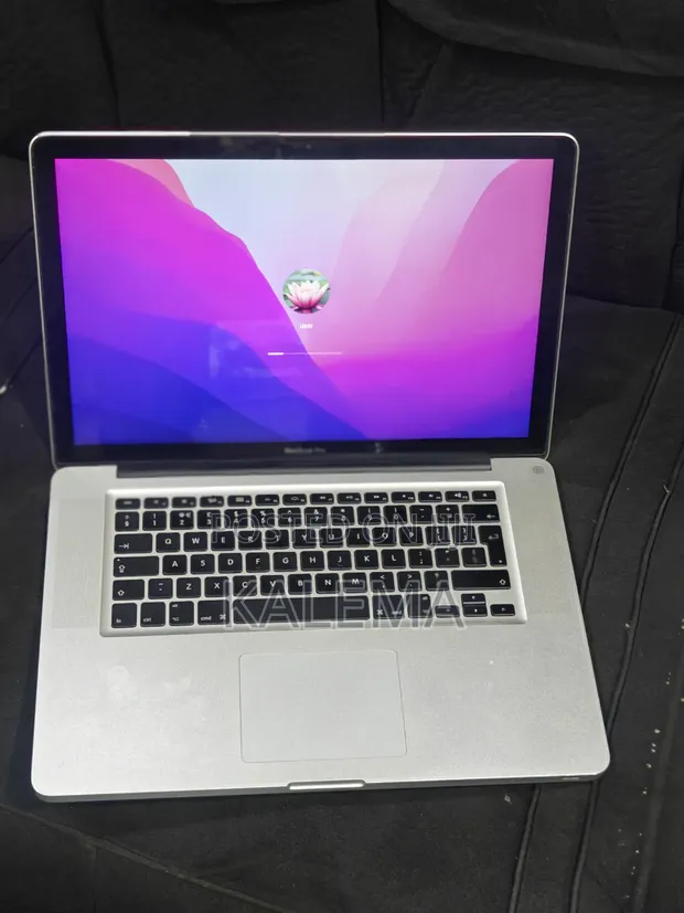 Apple MacBook Pro 16GB Intel Core i7 SSD 512GB - 1