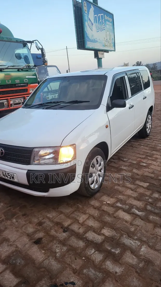 Toyota Probox 2007 White - 1